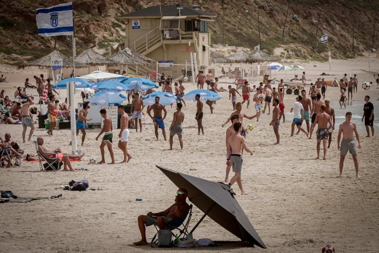 The beach in Herzliya, on May 22, 2023. Photo by Avshalom Sassoni/Flash90.