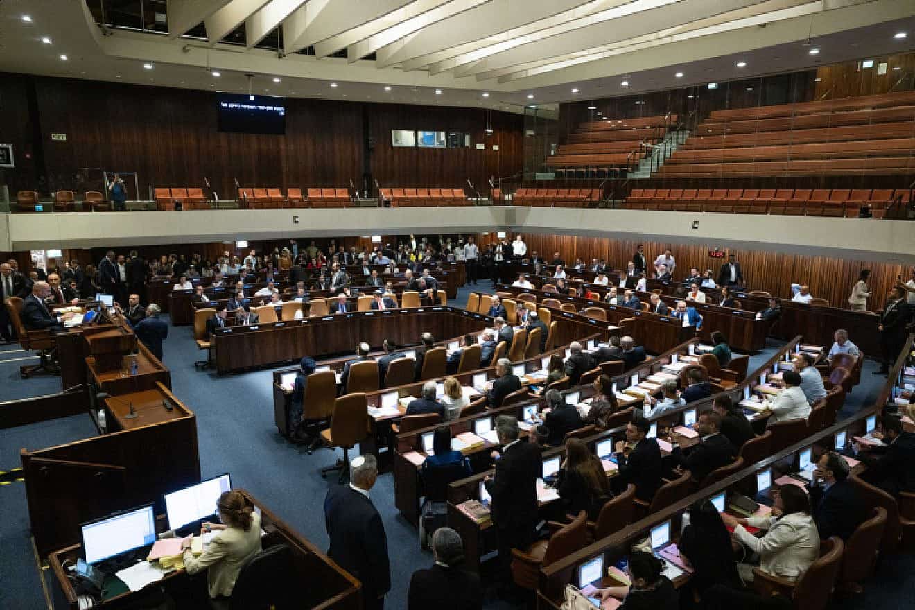 A vote on the "reasonableness bill" at the Knesset in Jerusalem, July 24, 2023. Photo by Yonatan Sindel/Flash90.