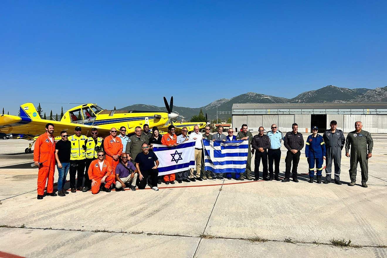 Israeli emergency response teams complete their firefighting mission in Greece, where planes operated under extreme temperatures exceeding 45 degrees Celsius, Jul7 23, 2023. Credit: Israel Police Spokesperson’s Unit.