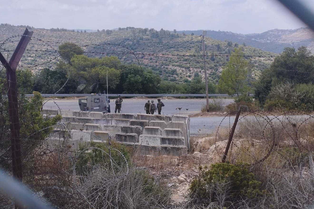 The scene of the attack at the Neve Tzuf checkpoint in the Binyamin region of Samaria, July 10, 2023. Credit: TPS.