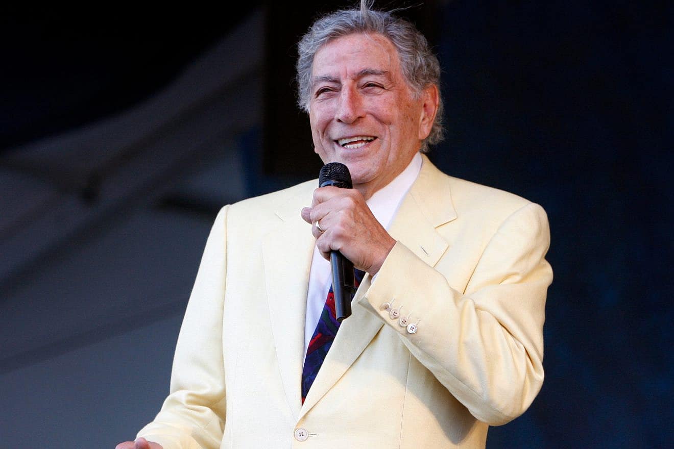 Tony Bennett performing at the New Orleans Jazz and Heritage Festival. Credit: Adam McCullough/Shutterstock.