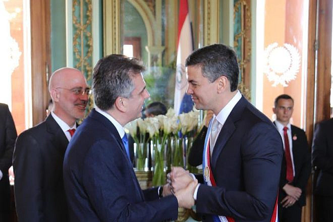 Israeli Foreign Minister Eli Cohen (left) with Paraguay President Santiago Peña. Credit: Israeli Foreign Ministry.