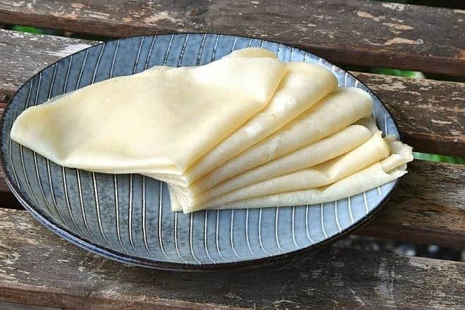 Moo Shu pancakes. Source: YouTube.