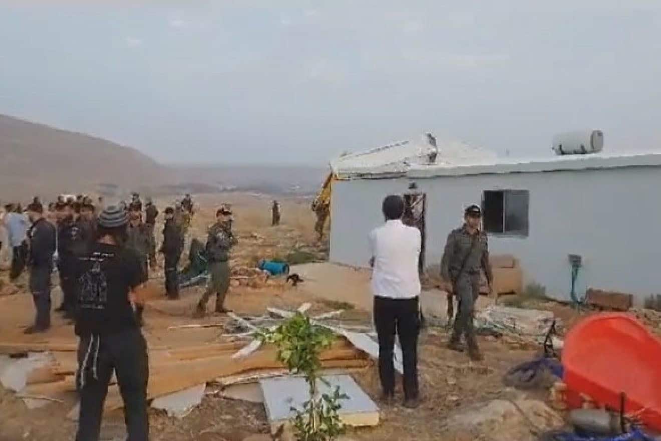 The Israeli Border Police and Civil Administration demolished five buildings of the hilltop outpost of Givat Aira Shahar in the Binyamin Regional Council, Aug. 14, 2023. Source: Twitter.