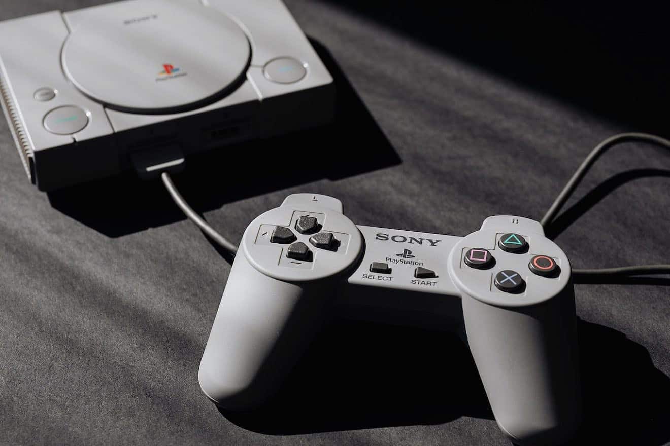 A Sony PlayStation. Photo by Karolina Grabowska/Pexels.