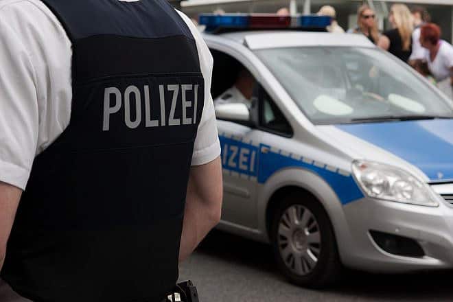 German police officer. Credit: Heiko Barth/Shutterstock.