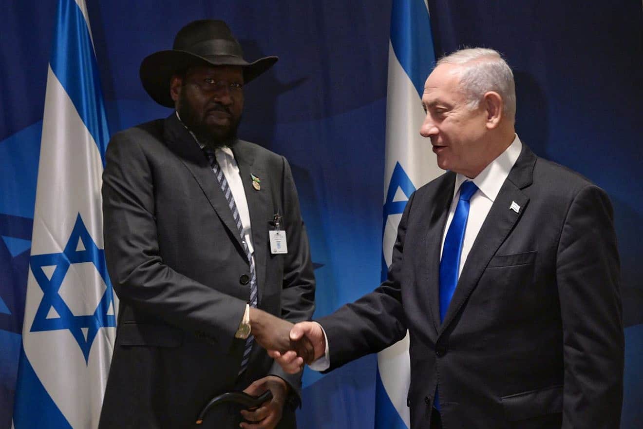 Israeli Prime Minister Benjamin Netanyahu (right) meets with South Sudanese President Salva Kiir on the sidelines of the U.N. General Assembly in New York, Sept. 20, 2023. Photo by Avi Ohayon/GPO.