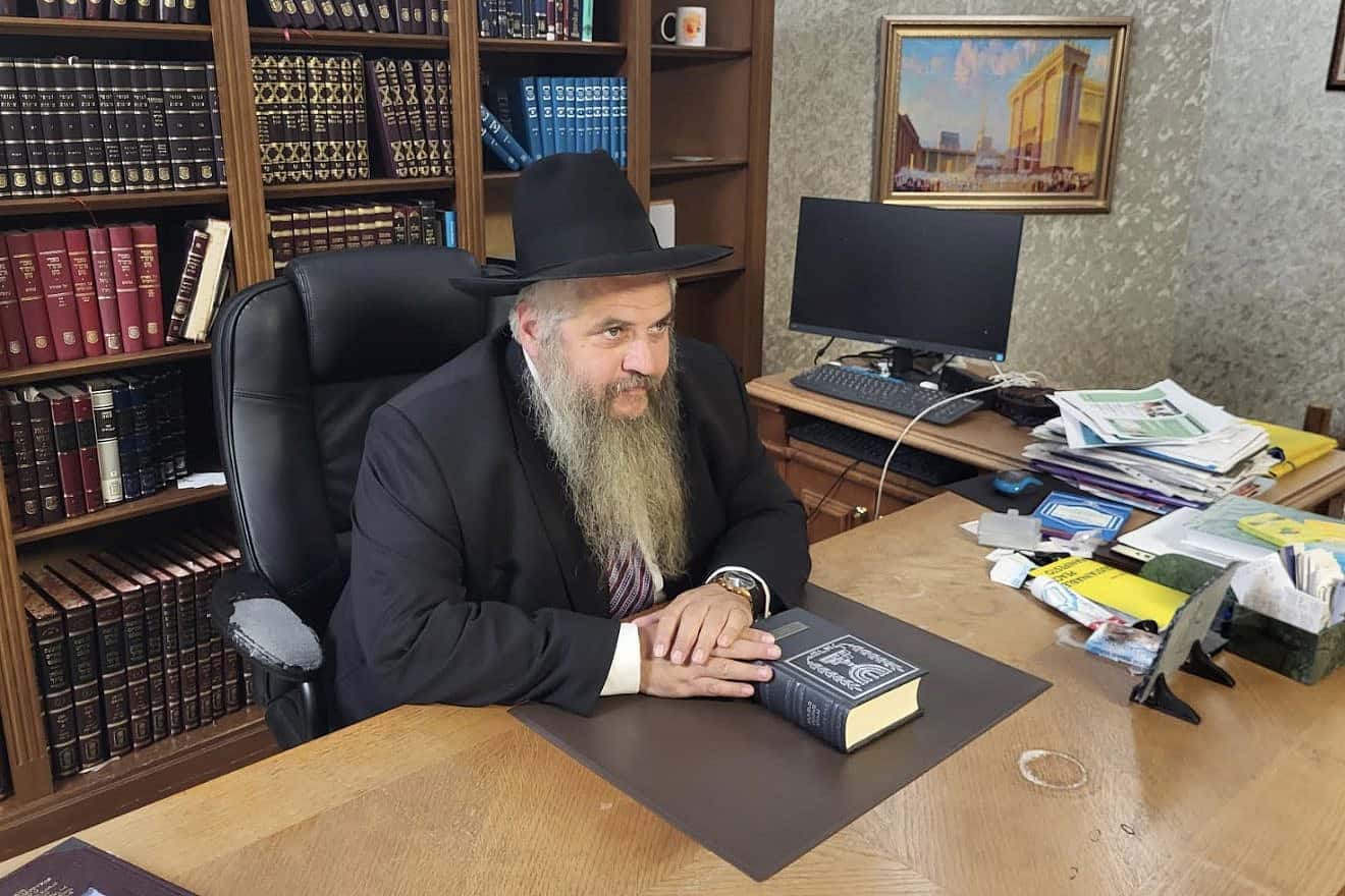 Rabbi Moshe Reuven Azman in Ukraine. Credit: Jim Geraghty.