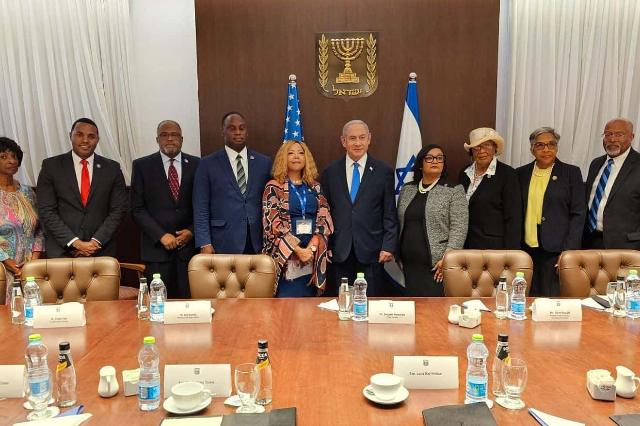 Prime Minister Benjamin Netanyahu with U.S. lawmakers at his office in Jerusalem, Sept. 3, 2023. Credit: Courtesy.
