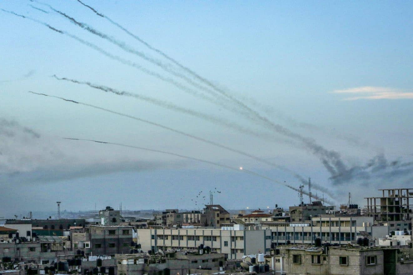 Hamas fires a large number of rockets towards Israel in the city of Rafah in the southern Gaza Strip, October 7, 2023. Photo by Abed Rahim Khatib/Flash90 *** Local Caption *** ???
?????
????? ????