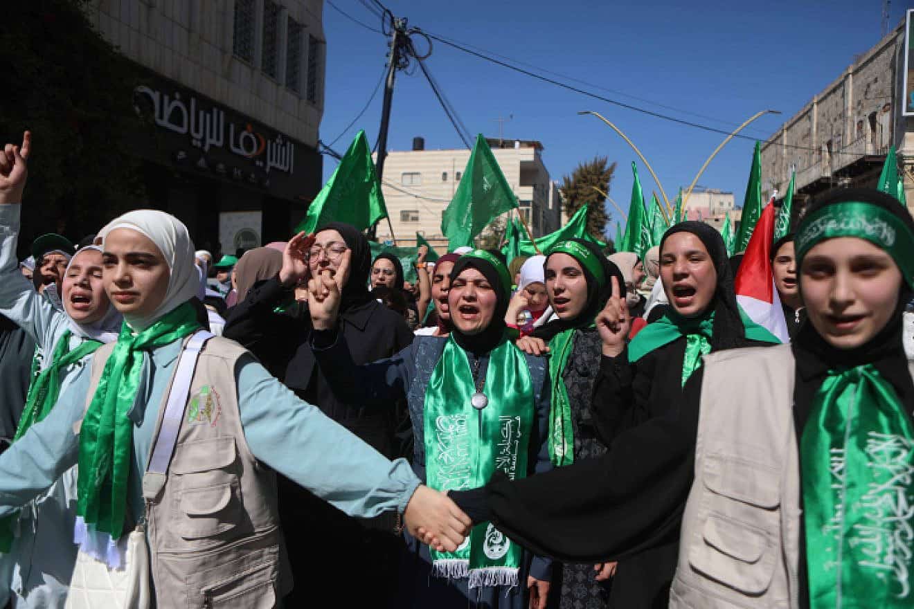 Palestinian women march in Hebron in support of Hamas in the Gaza Strip, Oct. 13, 2023. Photo by Wisam Hashlamoun/Flash90.