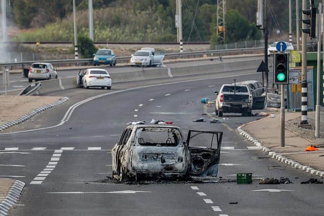 A highway near Sderot after Hamas terrorists killed Israelis en masse on Oct. 7, 2023. Photo by Jamal Awad/Flash90.