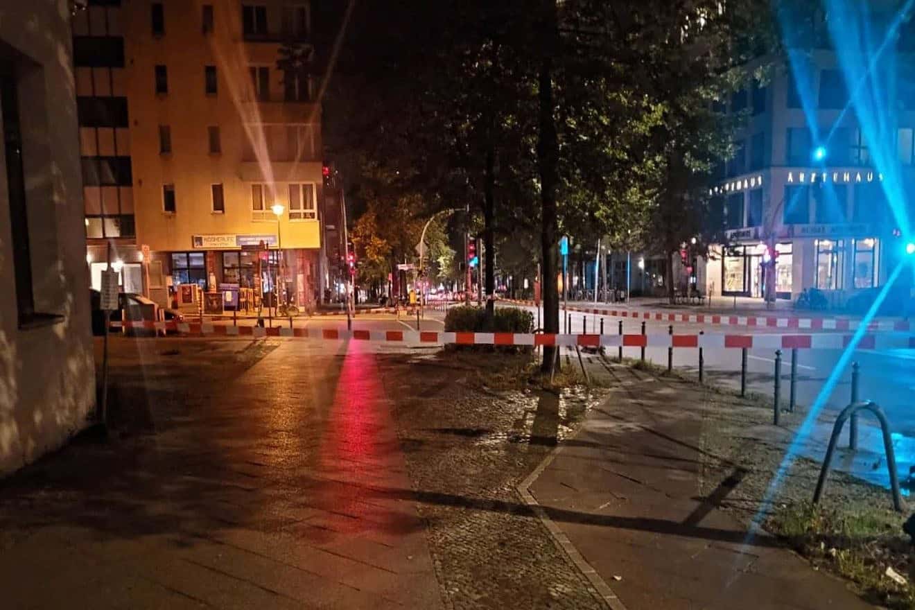 Assailants threw two firebombs at the Kahal Adass Jisroel commuity center in Berlin, Oct. 18, 2023. Source: Kahal Adass Jisroel/Instagram.