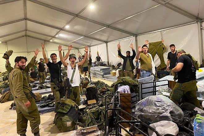 Israel Defense Forces soldiers get much-needed items from She’ilat KITBAG. Credit: Courtesy.