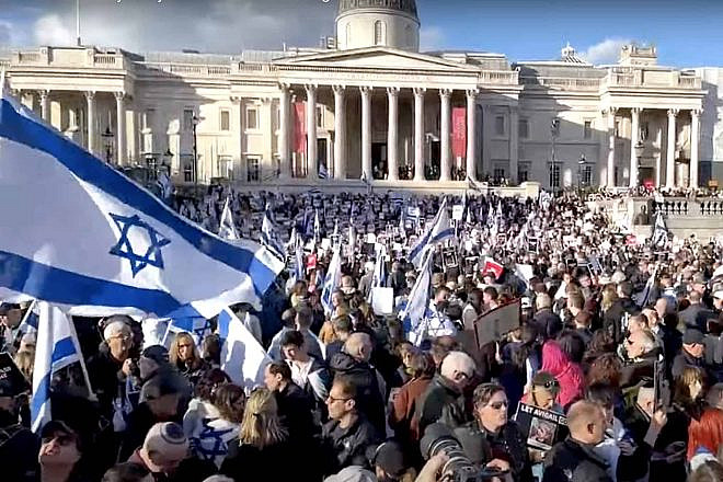 An estimated 15,000 gather in London’s Trafalgar Square in solidarity with and to demand the release of hostages held prisoner in the Gaza Strip on Oct. 22, 2023. Source: YouTube/Board of Deputies of British Jews.
