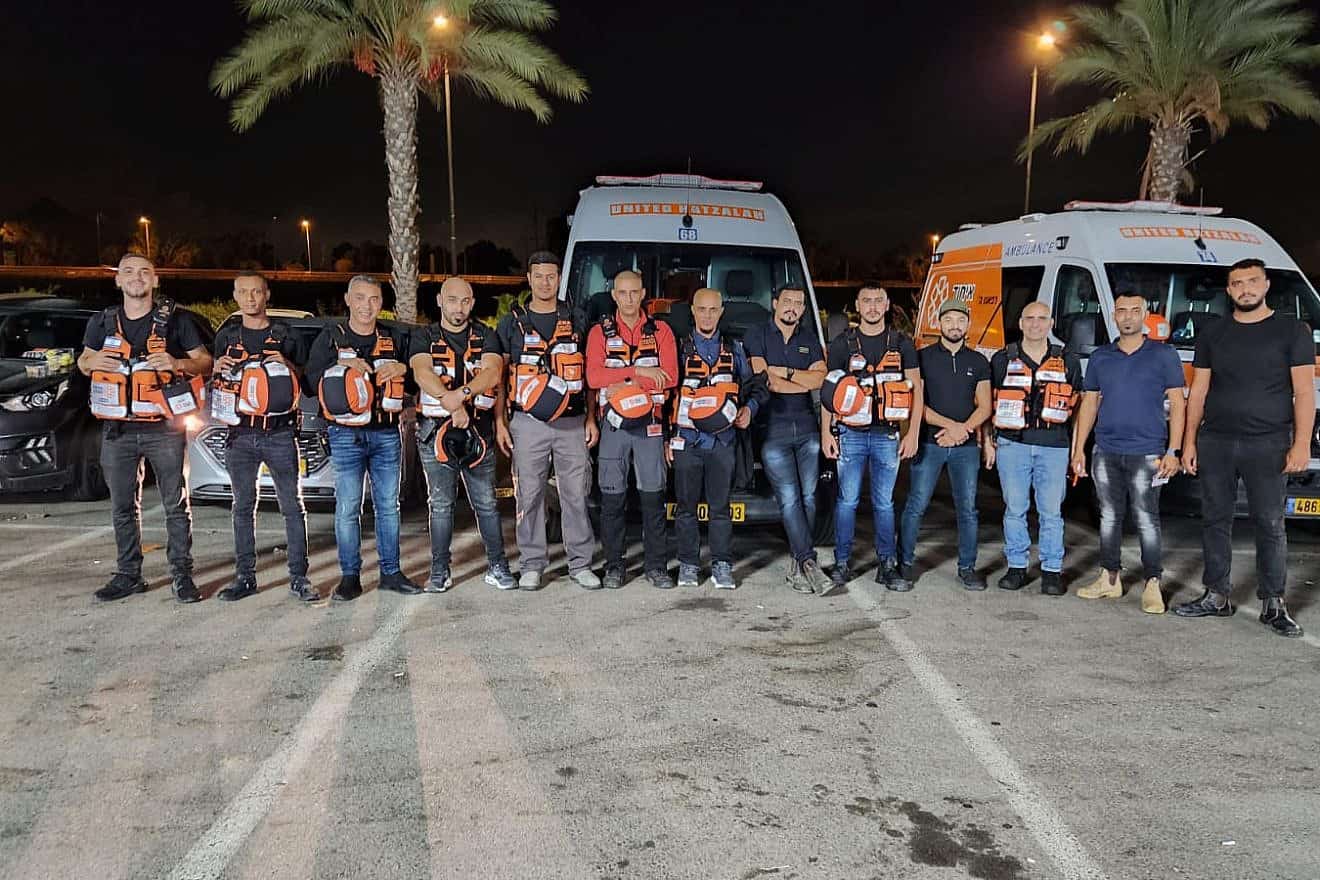Arab volunteers in the United Hatzalah ambulance shift from the Bedouin city of Rahat covers first-responder needs in the Gaza Periphery, October 2023. Credit: United Hatzalah.