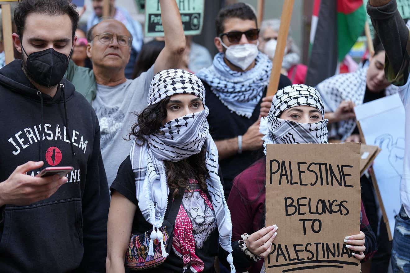 Pro-Palestinian demonstrators rally in front of the Israeli consulate in San Francisco two days after Hamas massacred 1,400 men, women and children in southern Israel, Oct. 9, 2023. Credit: Phil Pasquini/Shutterstock.