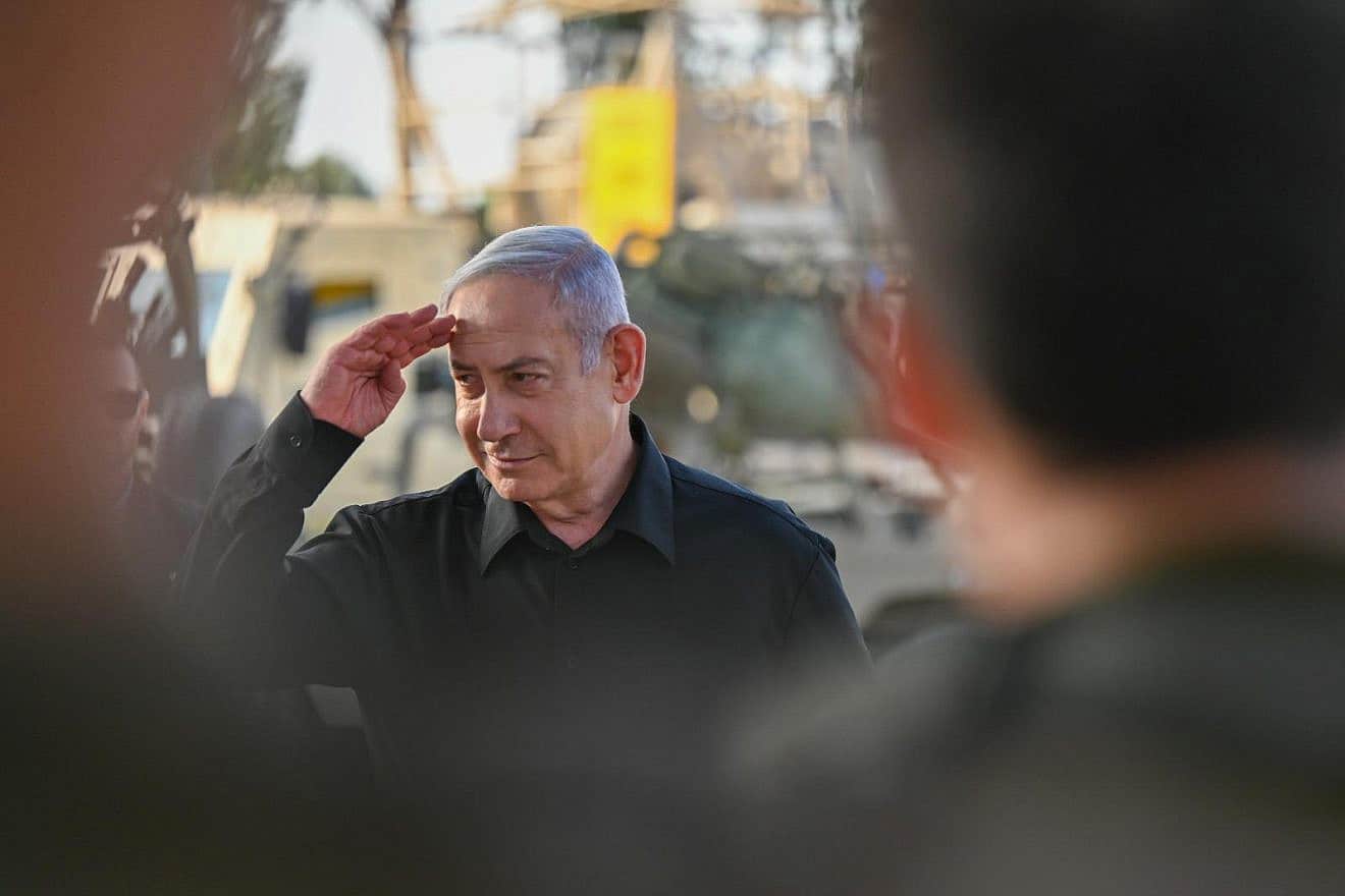 Israeli Prime Minister Benjamin Netanyahu meets with Yahalom, a special unit of the Combat Engineering Corps, at the Israel Defense Forces' Immanuel Base on Oct. 24, 2023. Credit: Kobi Gideon/GPO.