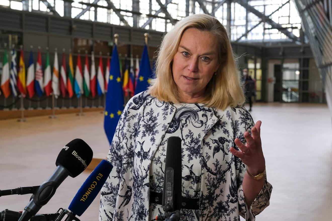 Dutch Finance Minister Sigrid Kaag speaks ahead of the Eurogroup finance ministers meeting in Brussels, Belgium, Jan. 17, 2022. Photo by Alexandros Michailidis/Shutterstock.