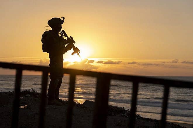 IDF soldiers secure the shore in the northern Gaza Strip, Nov. 21, 2023. Photo by Matanya Tausig/Flash90.