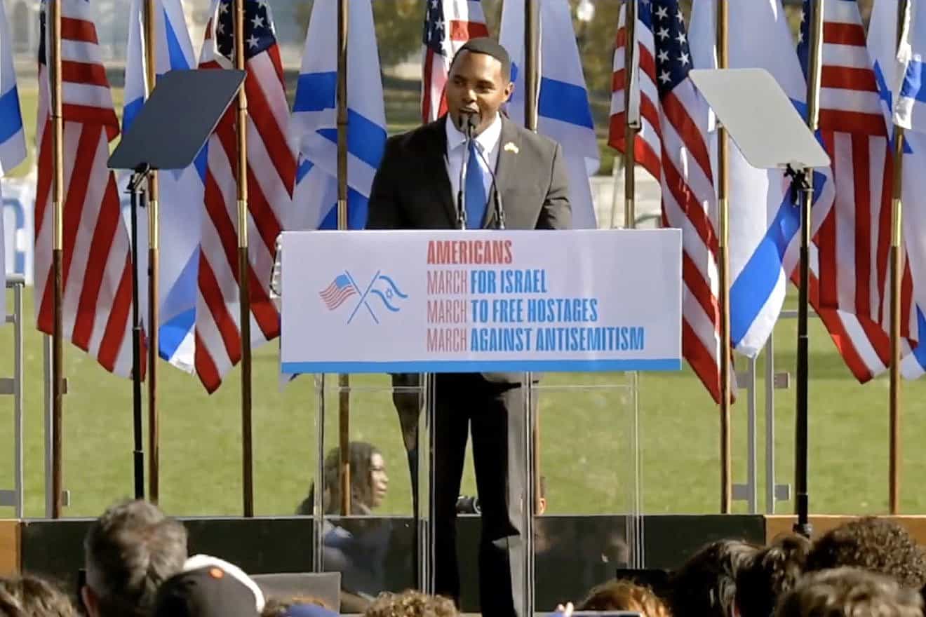 Rep. Ritchie Torres (D-N.Y.) addresses an estimated 200,000 people at the “March for Israel” rally in Washington, D.C., on Nov. 14, 2023. Source: Screenshot.