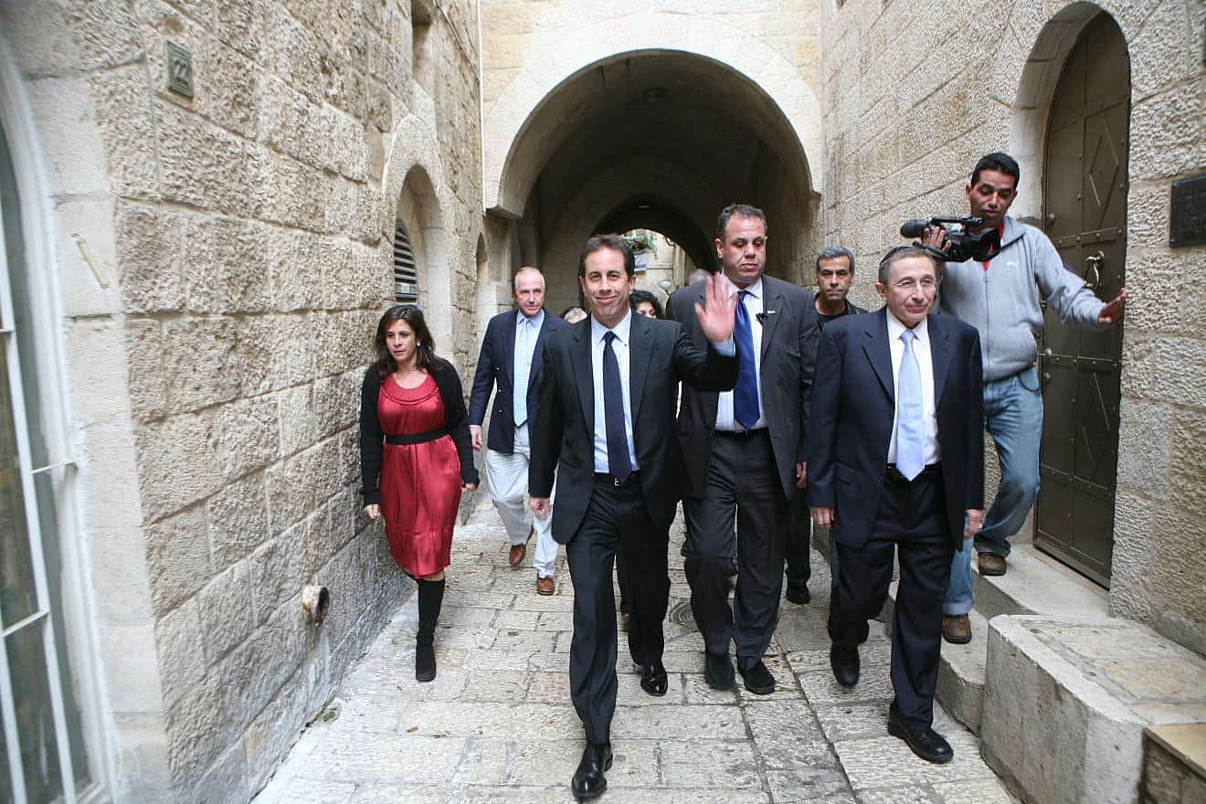 Jerry Seinfeld tours Jerusalem's Old City on Nov. 23, 2007. Photo by Yossi Zamir/Flash 90.