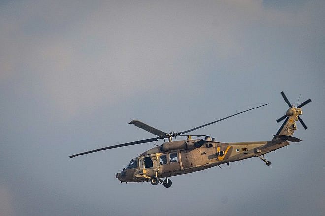 A IAF helicopter flies near the border with the Gaza Strip, Nov. 1, 2023. Photo by Chaim Goldberg/Flash90.