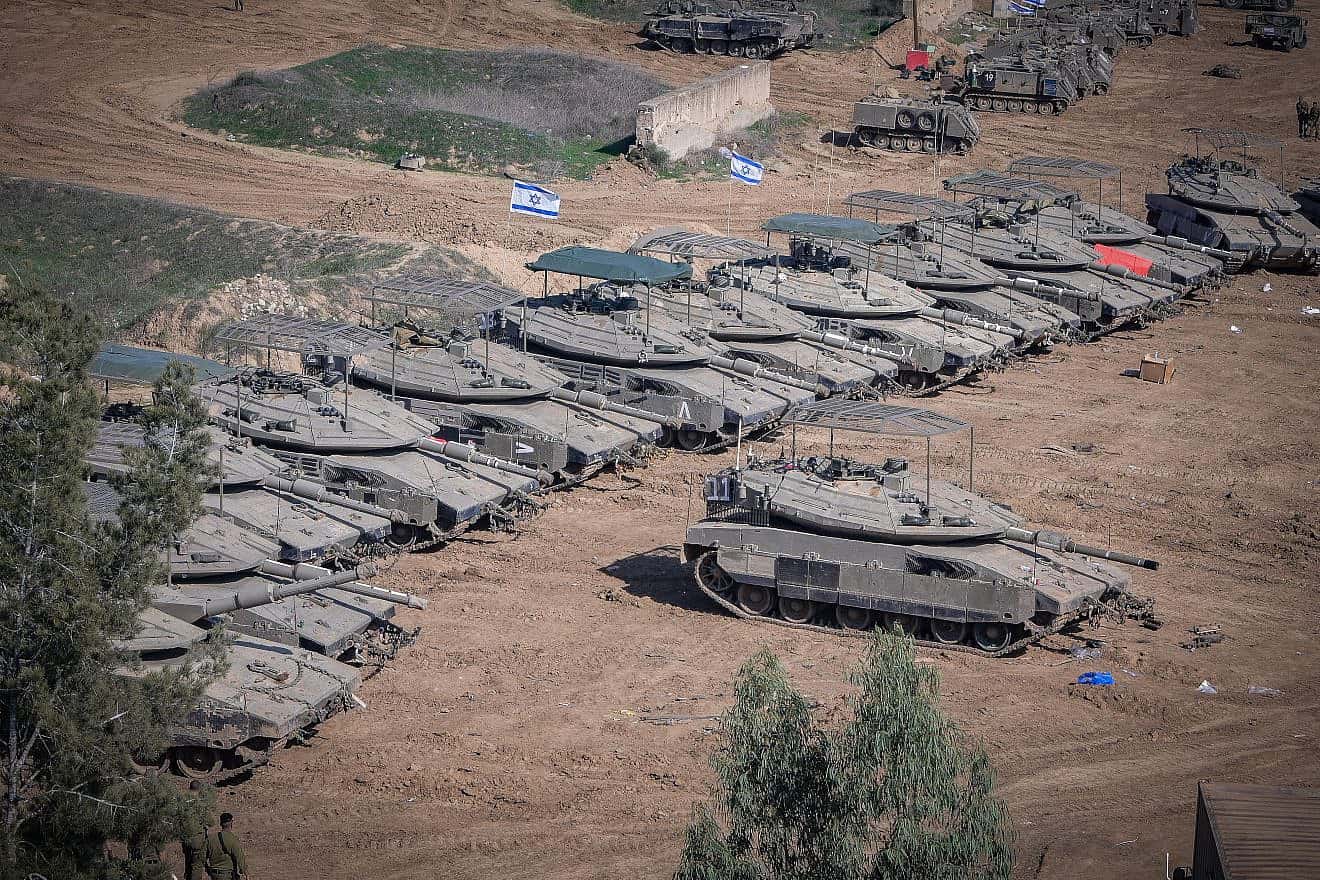 IDF tanks at a staging area near the Gaza Strip, Nov. 30, 2023. Photo by Avshalom Sassoni/Flash90.