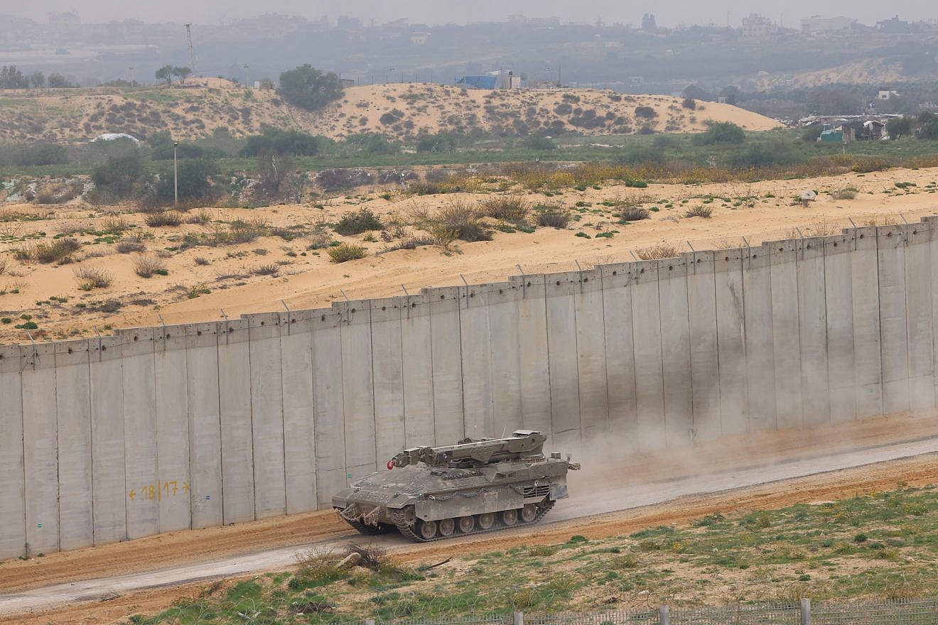 A military vehicle on the Israeli border with the Gaza Strip on Dec. 21, 2023. Photo by Yossi Zamir/Flash90.
