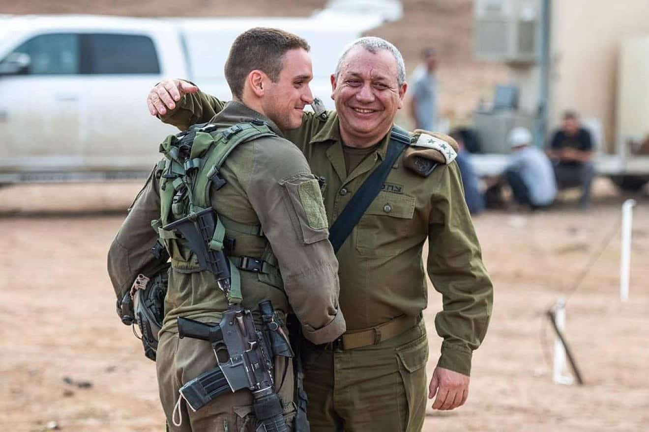 Master Sgt. (res.) Gal Meir Eizenkot and his father, former IDF chief of staff Gadi Eizenkot. Credit: Israel Defense Forces.