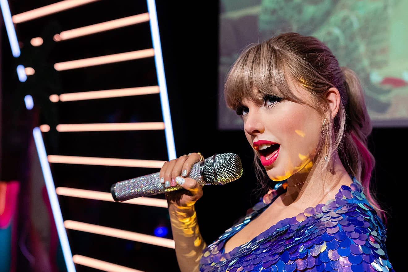 Taylor Swift in concert in London, January 2020. Credit: ako photography/Shutterstock.