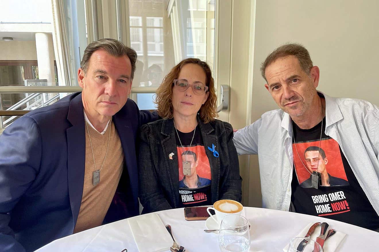 l. to r. Former Rep. Tom Suozzi (D-NY) visiting Orna and Ronen Neutra, originally from Plainview, New York, whose 22-year-old son Omer was kidnapped by Hamas on Oct. 7. Courtesy.