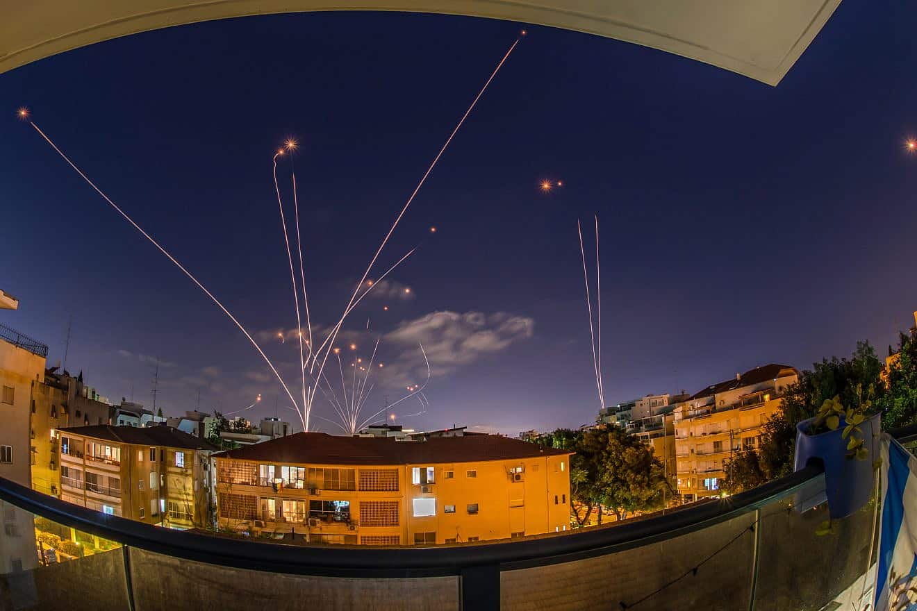 Iron Dome aerial interceptions of Hamas rockets in southern Israel. Credit: Oren Ravid/Shutterstock.