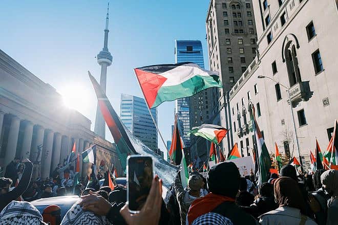 Protesters call for a ceasefire on Oct. 28, 2023 in Toronto. Credit: nadtochiy/Shutterstock.