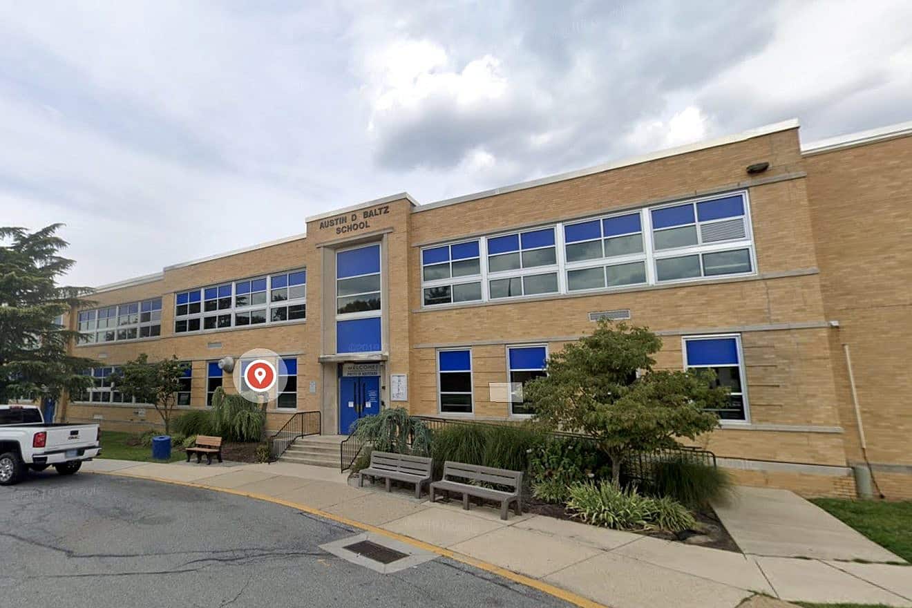 The Austin D. Baltz Elementary School in Wilmington, Del., headquarters of the Red Clay Consolidated School District. Source: Google Street View.