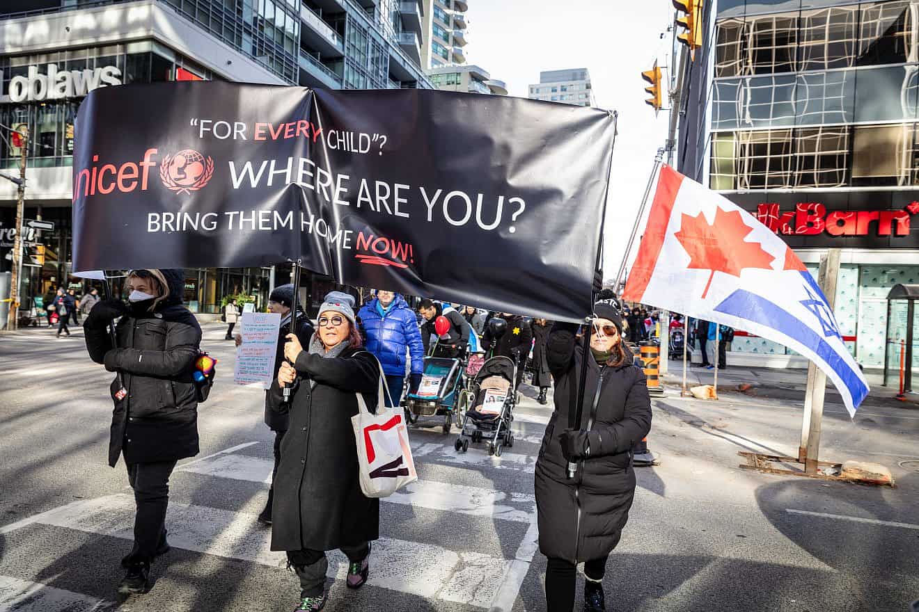 Hundreds of Canadians attend a rally calling for the release of children held kidnapped by Hamas terrorists in Gaza, in Toronto on Nov. 20, 2023. Photo by Doron Horowitz/Flash90.
