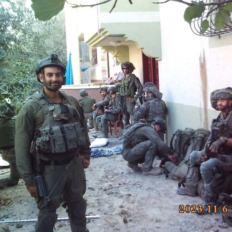 Netanel Sharvit and comrades from the IDF Paratroopers Reconnaissance Battalion take a break in the Gaza Strip, Nov. 6, 2023. Credit: Courtesy.