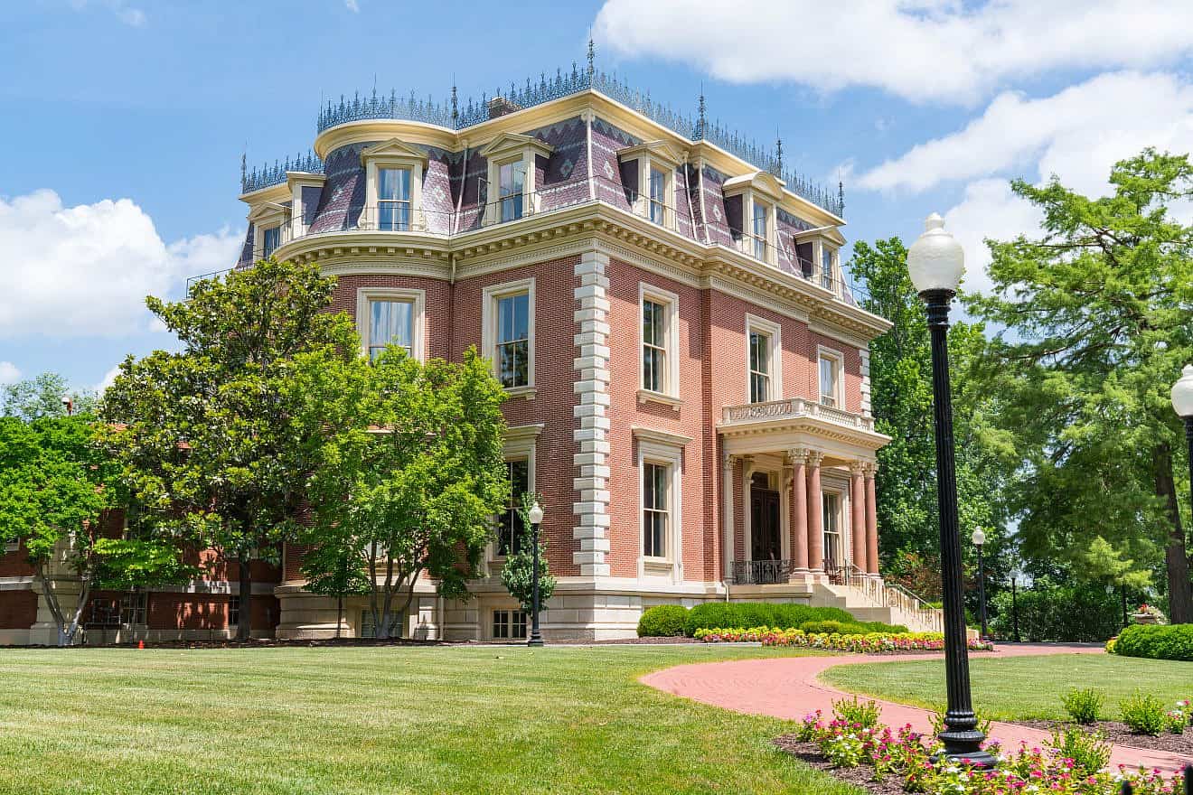 The Missouri Governor's Mansion in Jefferson City. Credit: Paul Brady Photography/Shutterstock.