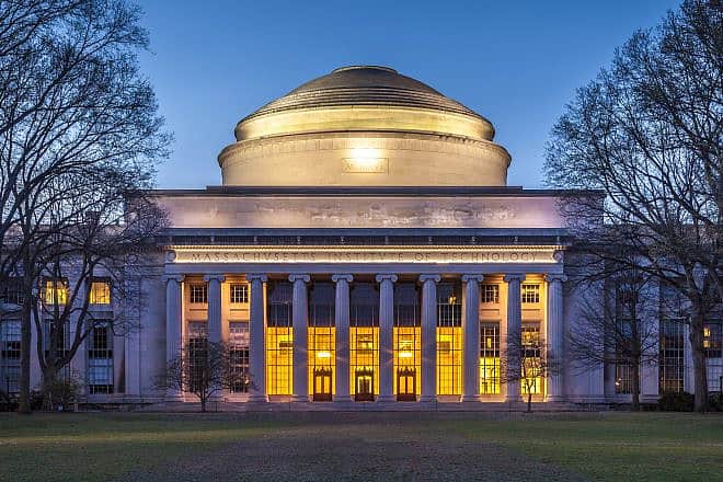 The Great Dome at the Massachusetts Institute of Technology in Cambridge, Mass. Credit: Marcio Jose Bastos Silva/Shutterstock