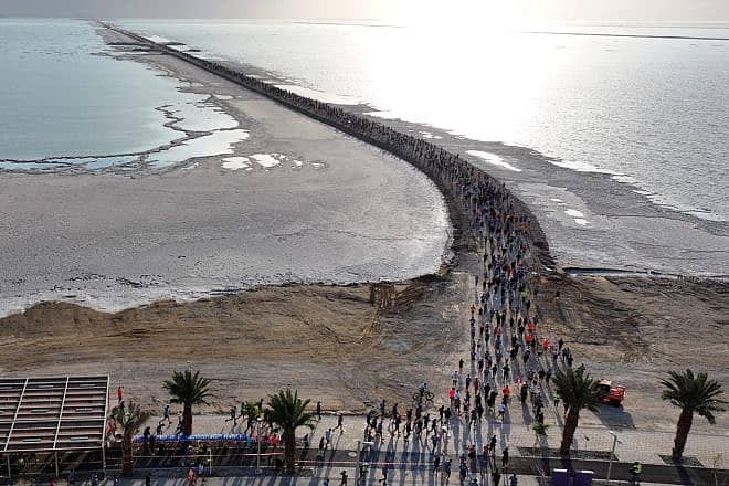 6,000 runners participate in the 5th Dead Sea Marathon, Feb. 2, 2024. Photo by Oren Alon.