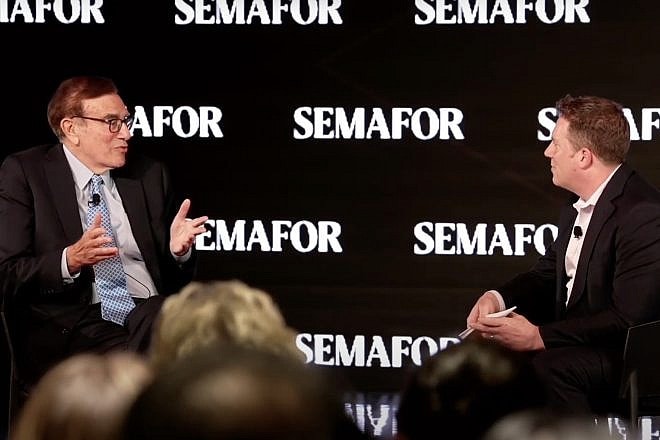 Ben Smith (right), co-founder of the publication Semafor, interviews Jimmy Finklestein, founder of The Messenger, at the Semafor Media Summit on April 10, 2023. Source: YouTube/Semafor events.