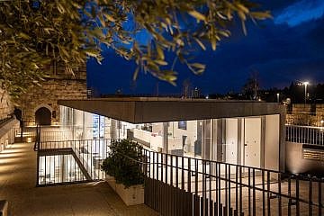 The Angelina Drahi Entrance Pavilion at the Tower of David Museum in Jerusalem's Old City. Photo by Dor Pazuelo.