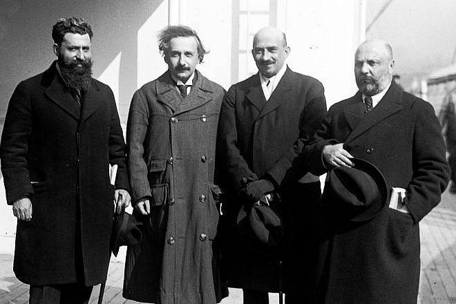 Zionist leader Chaim Weizmann (second from right) with supporters Albert Einstein, Ben-Zion Mossinson and Menachem Ussishkin in 1921. Source: U.S. Library of Congress