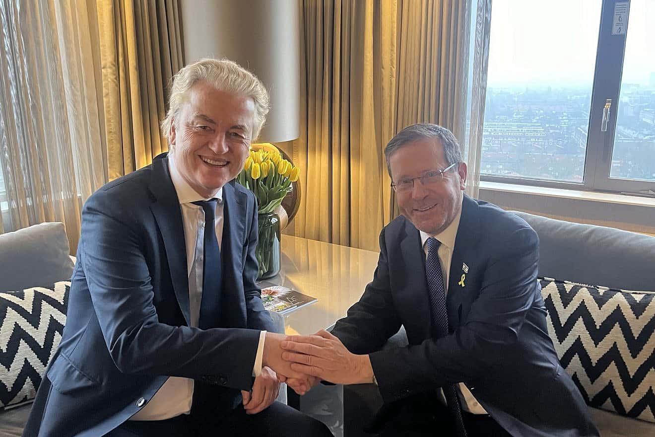 Dutch PM hopeful Geert Wilders (left) meets with Israeli President Isaac Herzog in Amsterdam, March 11, 2024. Credit: Geert Wilders/X.