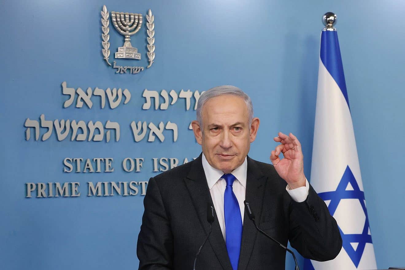 Премьер-министр Израиля Биньямин Нетаньяху выступает на пресс-конференции в Иерусалиме, 31 марта 2024 года. Фото Марка Исраэля Селлема/POOL.