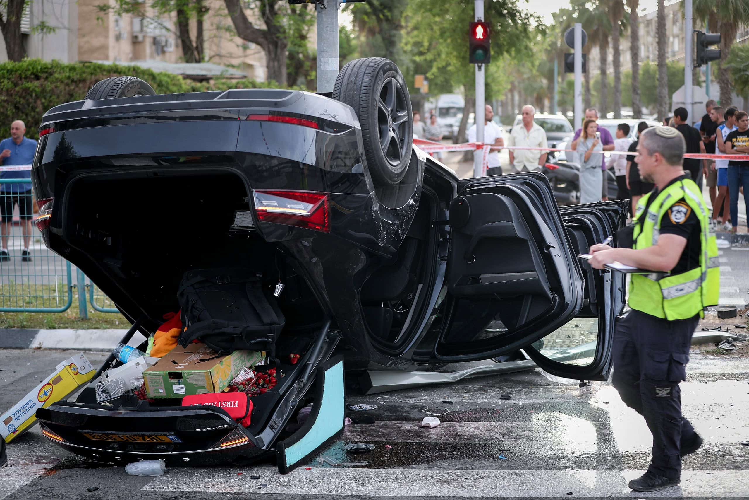 Israel’s national security minister lightly injured in car crash